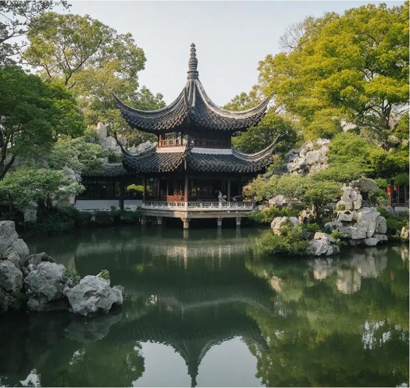 鹤岗雪枫土建有限公司